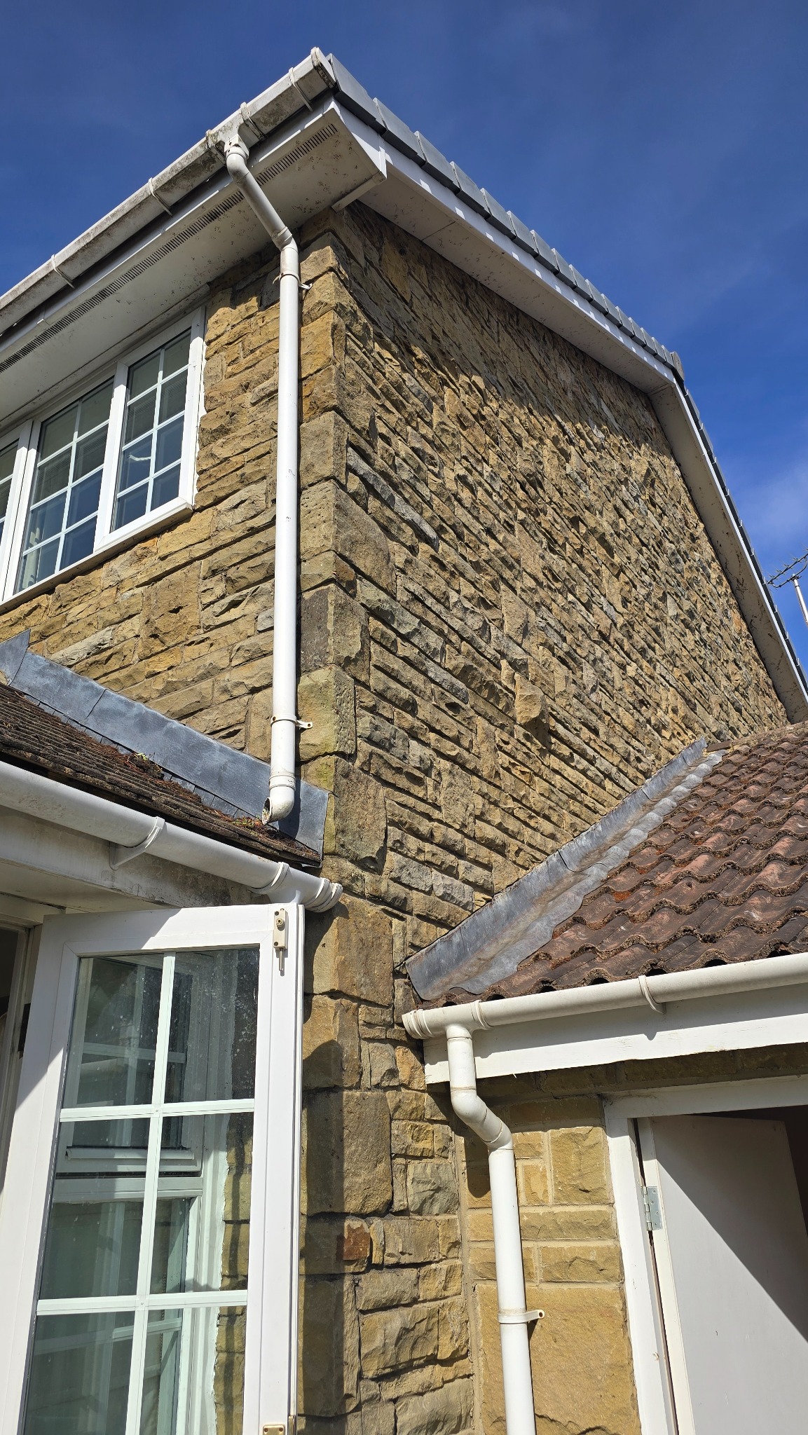 Stone house in Leeds after professional ivy removal